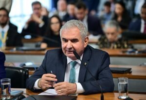 Após abrir conversa com prefeitos da oposição, Coronel diz que “não admite patrulhamento” do governo