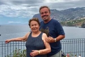 Mãe de Gugu revela que filho foi diagnosticado com aneurisma cerebral