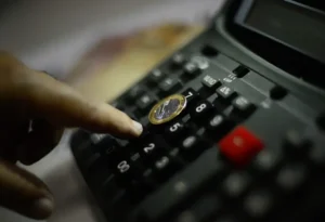 Dívida pública federal sobe 1,85% em novembro, para R$ 7,2 tri, com elevação de custo