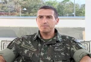 Exército associa braço direito de Braga Netto a influencer bolsonarista
