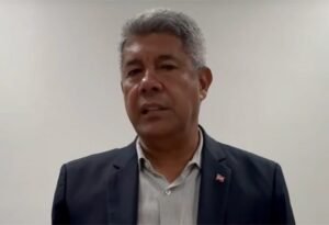 Jerônimo lamenta mortes em acidente com ônibus em MG; DPT-BA vai auxiliar na identificação das vítimas