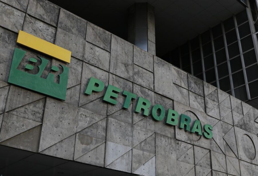 Petrobras acelera encomendas em refino ao maior nível desde Lava Jato