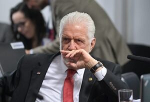 Saúde de Lula não é problema para 2026 e decisão será dele, diz Jaques Wagner