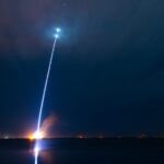 Finalmente! Blue Origin lança foguete New Glenn, mas pouso não dá certo