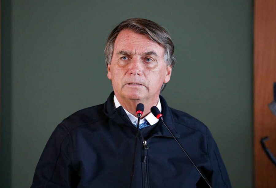 Bolsonaro repete roteiro de Lula para forçar candidatura de 2026 e usa até mesmo discurso do PT