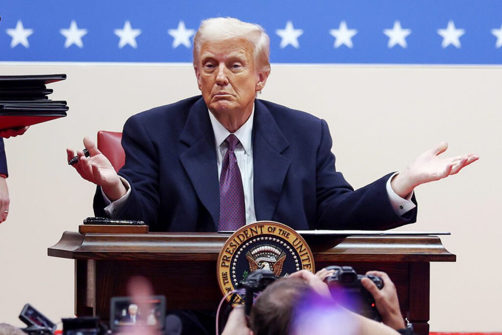 Casa Branca confirma taxa de 25% para Canadá e México e 10% para China