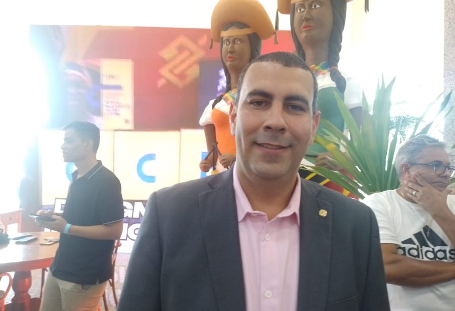 Júnior Nascimento aposta em queda de Adolfo Menezes em caso de reeleição