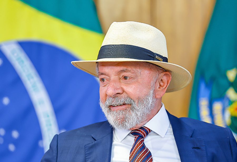 Lula muda perfil de vídeos nas redes e mostra influência de João Campos