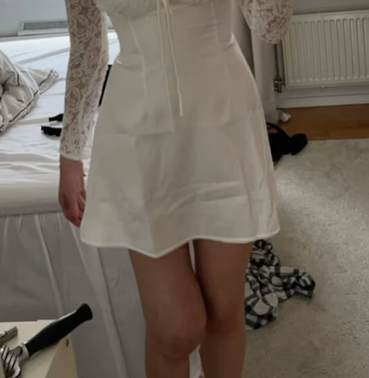 “Me mandaram tomar paracetamol”: jovem perde a perna após diagnóstico tardio de câncer