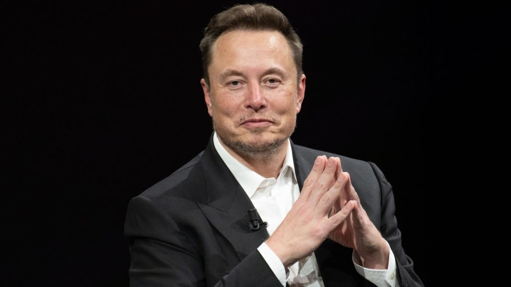 Elon Musk durante evento