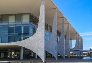 Aos 30 anos, Lei das Concessões soma impactos em infraestrutura e passa por renovação