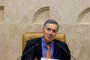Barroso defende “punição adequada” para evitar novas tentativas de golpe no Brasil
