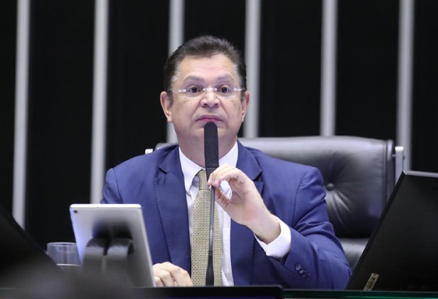 Exploração de projetos antiaborto reforça estratégia eleitoral da direita radical para 2026