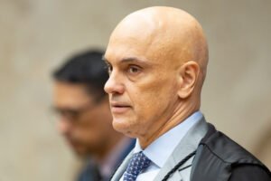 Moraes manda suspender o Rumble em todo o território brasileiro