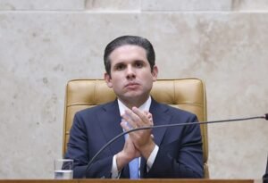 Motta se queixa a aliados de repercussão de fala sobre 8/1 e promete fugir de polêmicas