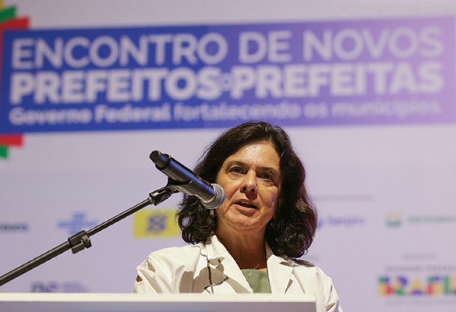 Nísia diz que Lula queria novo perfil na Saúde e que demissão não depõe contra seu trabalho