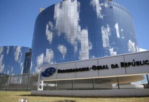 PGR diz que Bolsonaro concordou com plano para matar Lula, mas não comprova