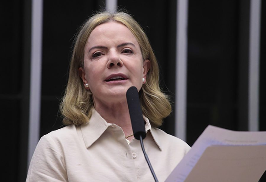 PT se divide sobre rumos do governo Lula e ala do partido pede guinada à esquerda após pesquisa