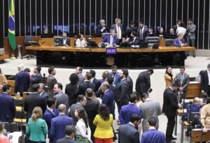 Quase metade das emendas às cidades mais pobres é gasta sem transparência