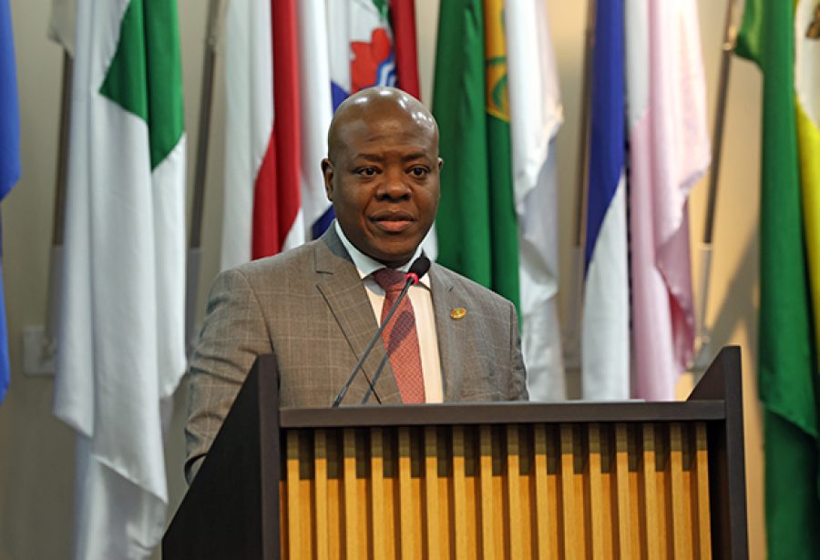 Silvio Almeida volta às redes e diz querer justiça após ser acusado de assédio sexual