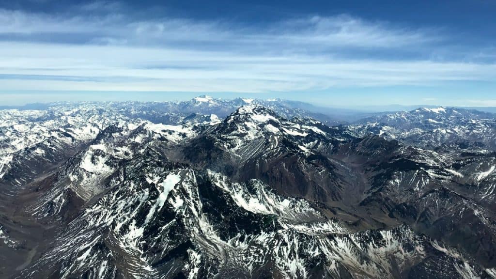 Montanhas na Cordilheira dos Andes, no Chile