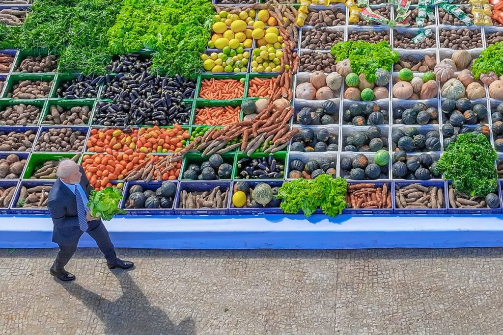 Alimentos: governo zera alíquotas de importação e anuncia mais medidas
