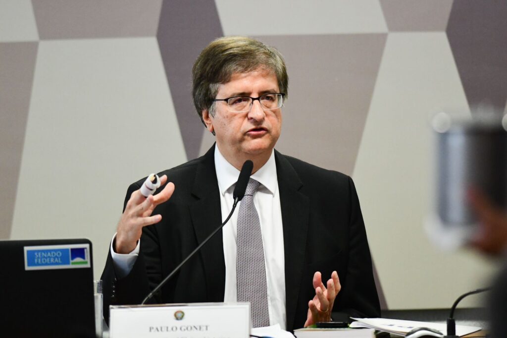 PGR rebate defesa de Bolsonaro e demais acusados e mantém denúncia