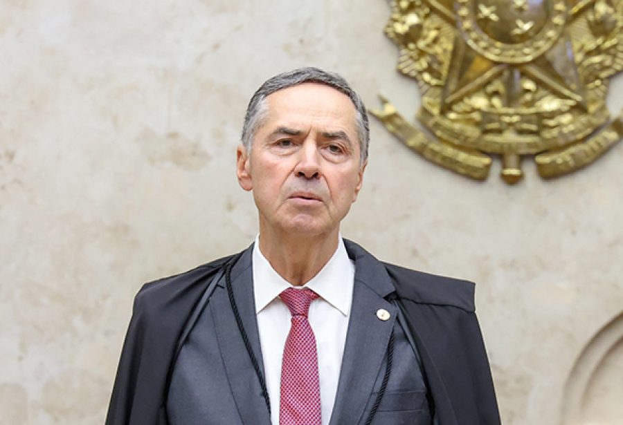 Barroso cita ‘sobressaltos recentes’ à democracia e diz que Brasil conseguiu superar ciclos do atraso