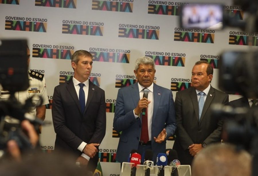 Com mudança em polícias, Jerônimo chacoalha segurança pública e põe fim a regalias de vice-governador