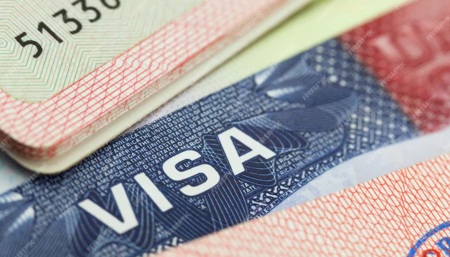 EUA revogam vistos de mais de 300 estudantes estrangeiros, afirma Marco Rubio