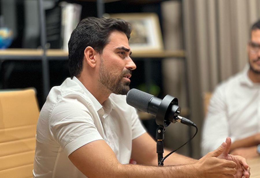 Eleitor de Bolsonaro, prefeito de Luís Eduardo Magalhães revela mágoa com ex-presidente e compara relacionamento com Lula