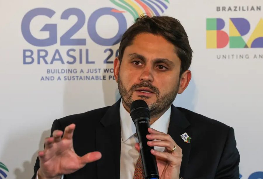 Governo vai retomar projeto sobre taxação de big techs neste ano, diz ministro