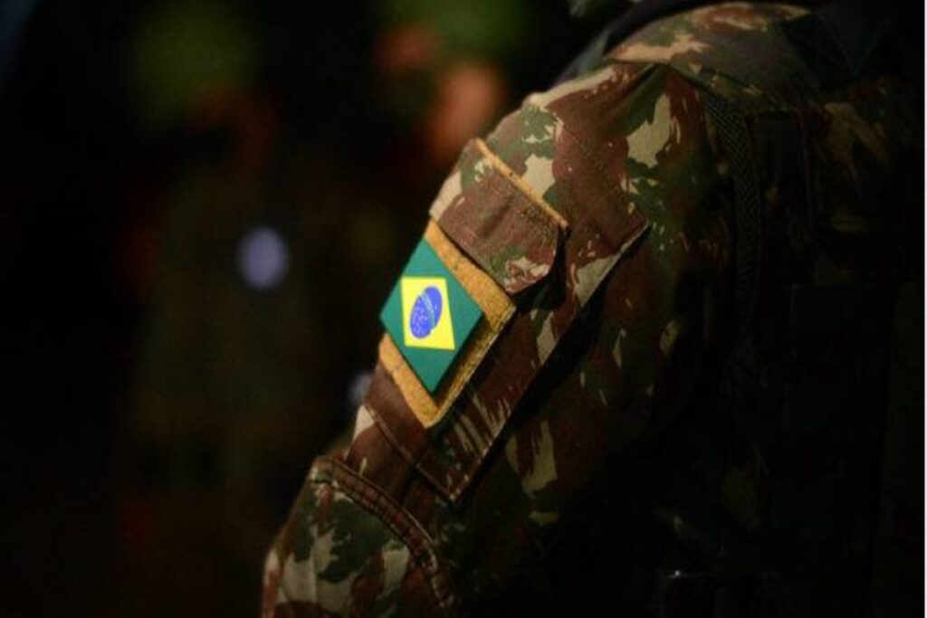 Reajuste de salário de militares custará R$ 3 bi só em 2025