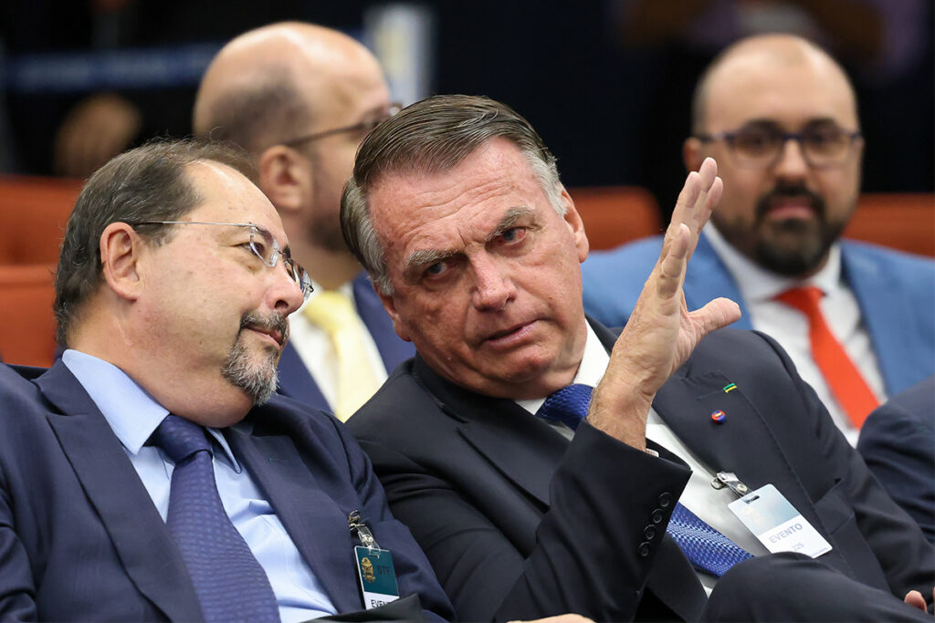 STF: acompanhe ao vivo sessão que pode tornar réus Bolsonaro e aliados