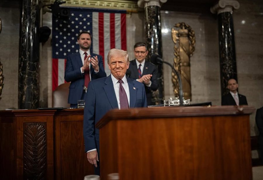 Trump não descarta recessão nos EUA e rejeita temores empresariais sobre tarifas