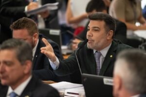 Bancada evangélica promove cidade paulista a "paraíso" das emendas Pix