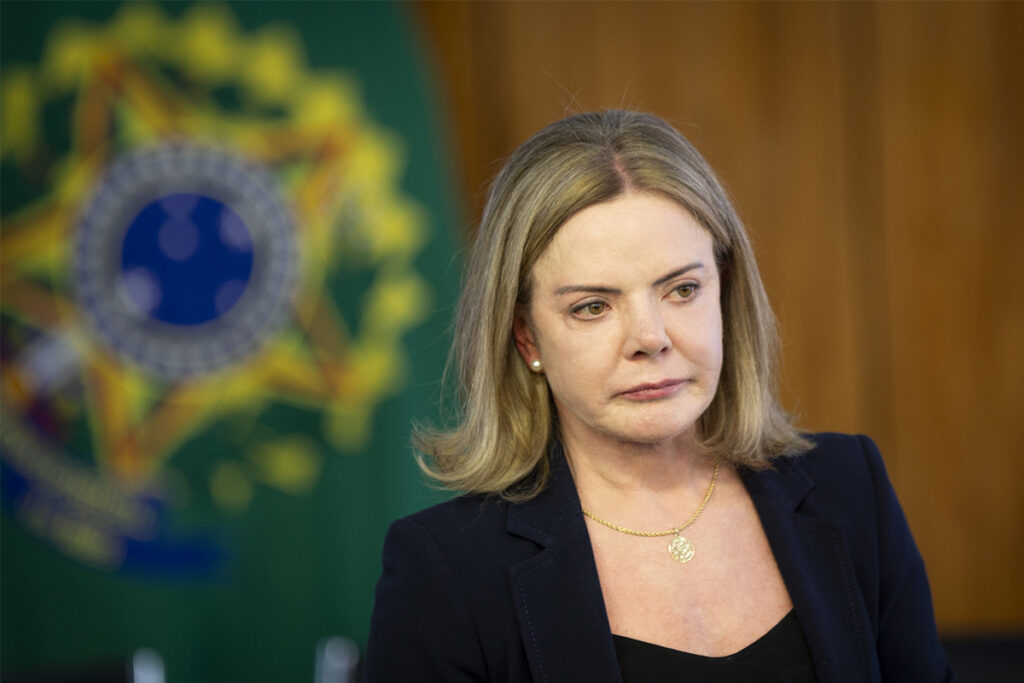 Anistia: ministros do STF buscam Lula para reclamar de fala de Gleisi