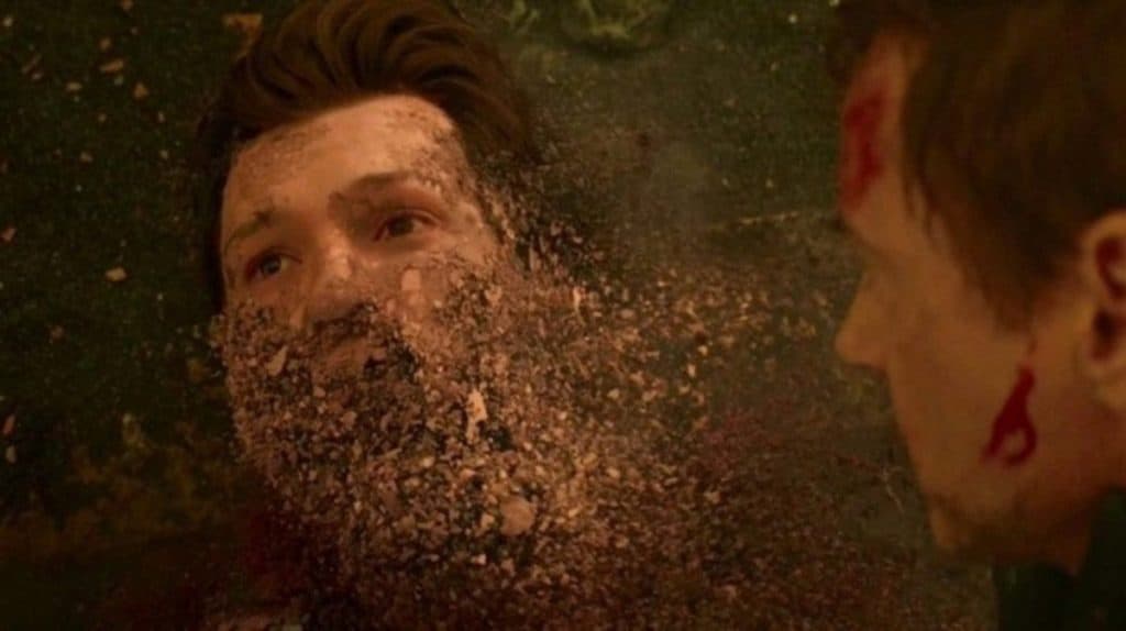 Peter Parker se desfaz após derrota dos Vingadores em 'Guerra Infinita'. Imagem: Marvel Studios/Divulgação
