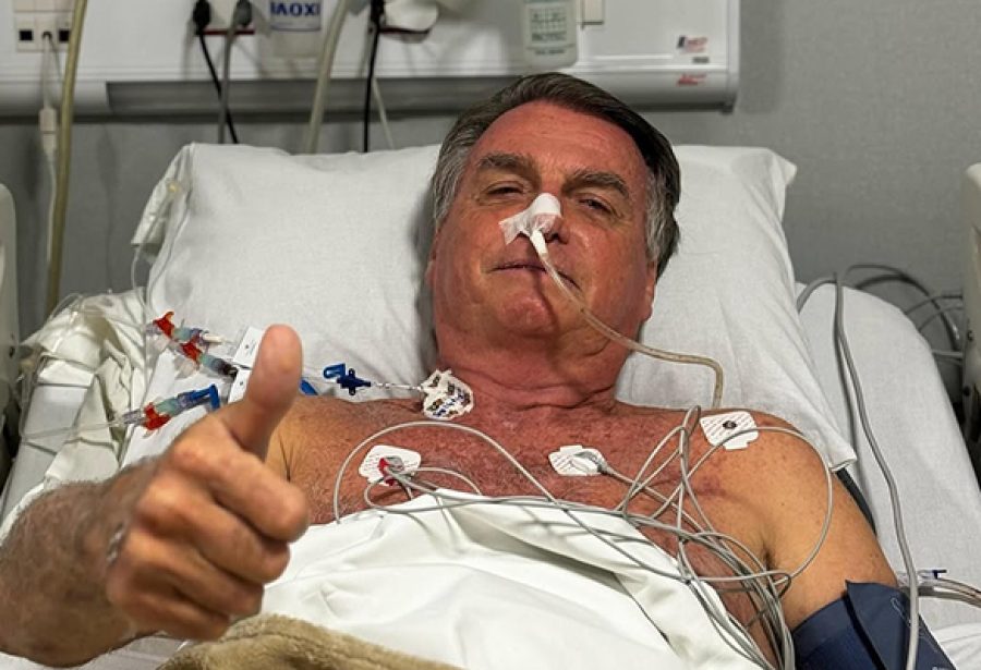 Aliados de Bolsonaro prometem manter mobilização durante internação