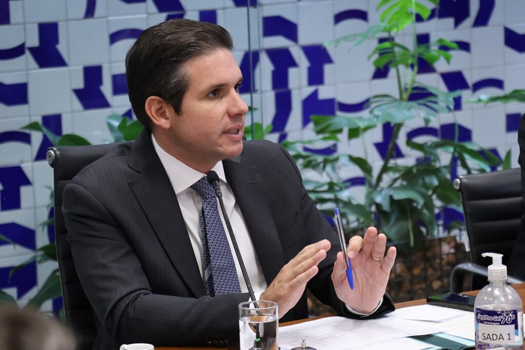 Câmara: Hugo Motta e líderes decidem não pautar anistia ao 8/1