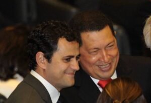 Fã de Hugo Chávez, Glauber Braga ganhou cargo da mãe e teve atrito com Romário