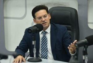 João Roma acusa o PT da Bahia de utilizar a política do ‘toma lá, dá cá’ para atrair prefeitos para sua base