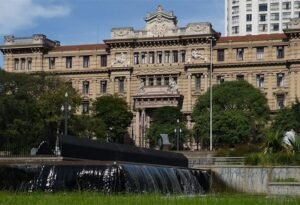 Juiz acusado de usar nome falso tem pagamentos suspensos pelo Tribunal de Justiça de São Paulo