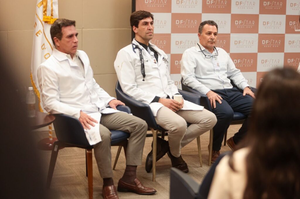 Médico diz que problema de Bolsonaro não está 100% resolvido