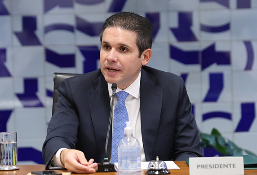 Motta fala em pautar cassação de Chiquinho Brazão como equilíbrio de caso Glauber Braga