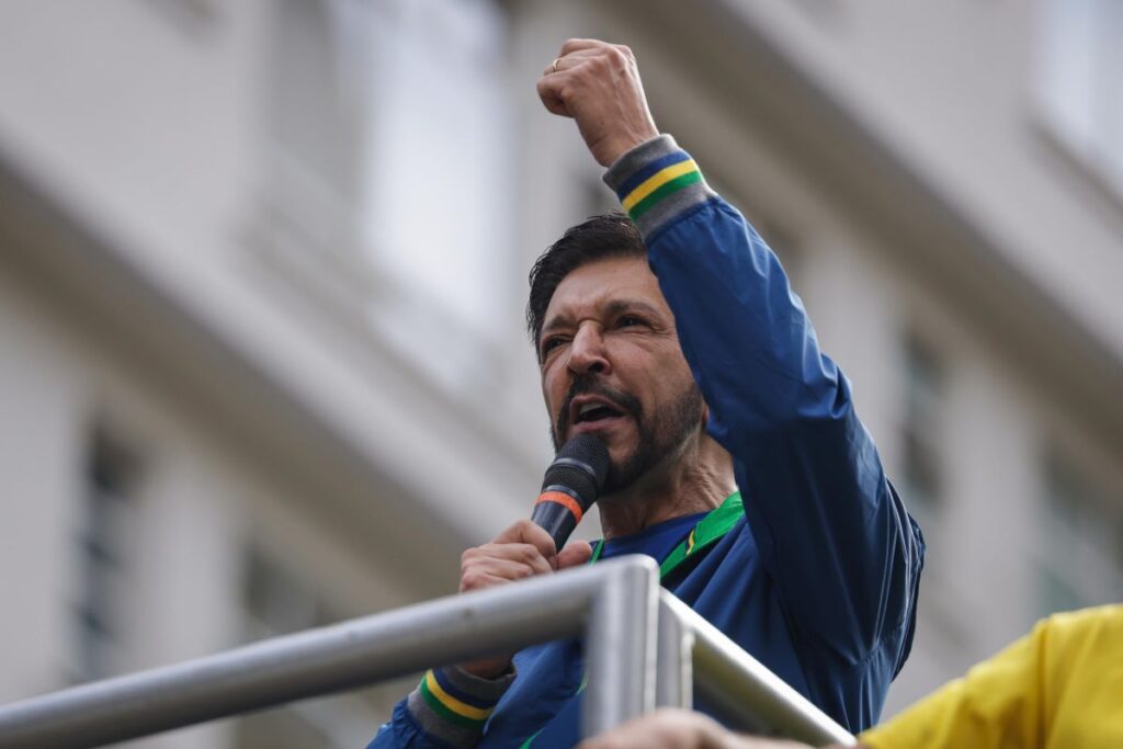 Nunes cita ato humanitário e promete lutar por apoio do MDB à anistia