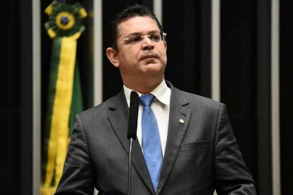 PL protocola requerimento de urgência da anistia no sistema da Câmara