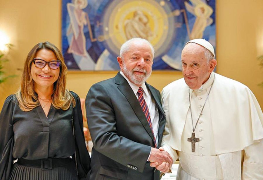 Papa usou diplomacia e viagens para atuar fora do eixo europeu