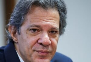 Projeções do governo mostram que arcabouço fiscal é insustentável, afirmam especialistas