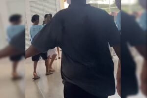 Vídeo mostra adolescente ensanguentado após ser esfaqueado em escola